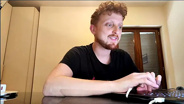 Red_dragon94 webcam show