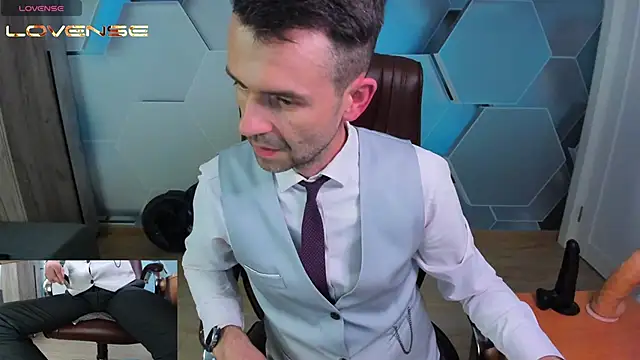 XXX chat uživo modela SteveTiger