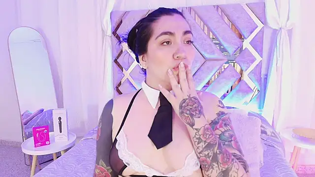 KathiaJenner Live XXX-Chat