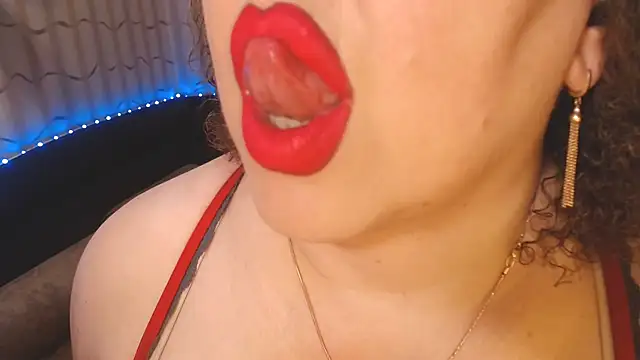 Chat +18 de BustyKatty ao vivo