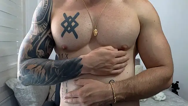 عرض كام Isaac_Carter