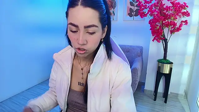 دردشة Rainy_doll الجنسية المباشرة