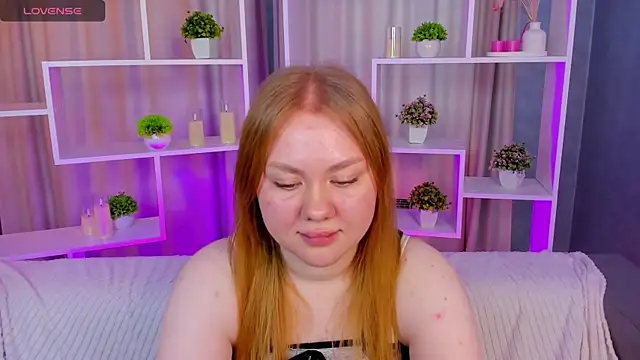 AlexaaBeen Webbikameraesitys
