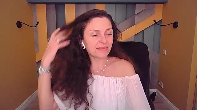 Chat XXX en directo de EllaLong