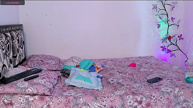 در دشة Billie_Eilish___ الجنسية المباشرة