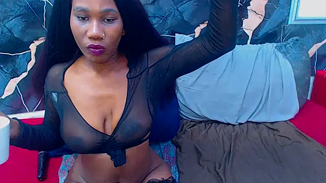 XSCARLETQUEENXX Adlı Modelin Canlı XXX Sohbeti