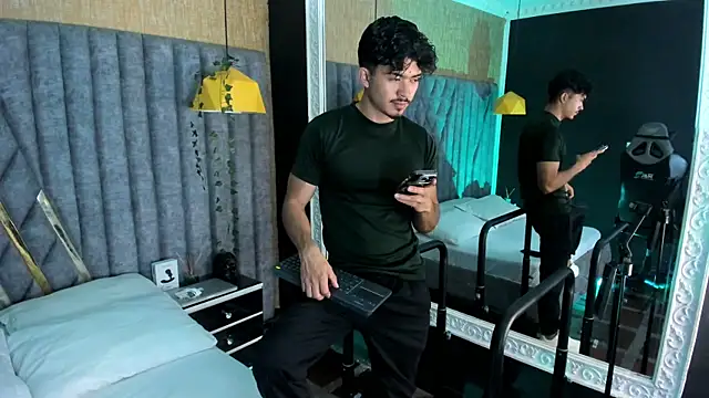 NicolaiKarav Webcamshow