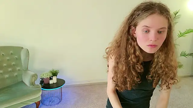 Mila_Stain Live XXX-chat