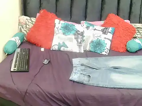 Chat XXX en directo de littlevirginangelxx
