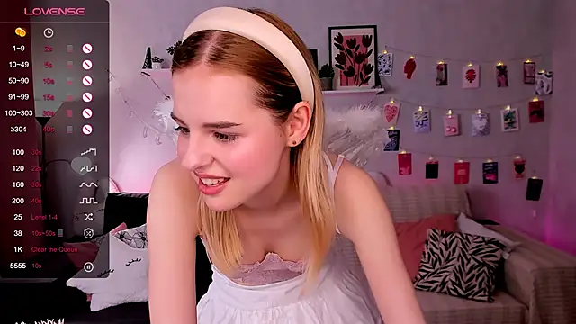 LillianShine Chat XXX in diretta