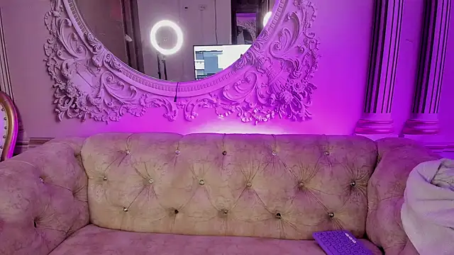carol_69 Adlı Modelin Canlı Sohbet Odası