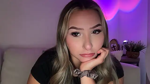 lustfulsmiles' Live XXX Chat