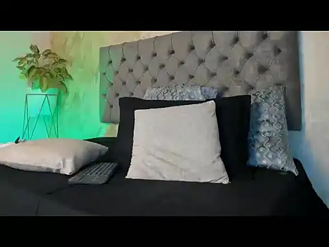 RONNY_COLTON Show in webcam
