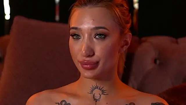 SiennaJayden élő XXX-chatje
