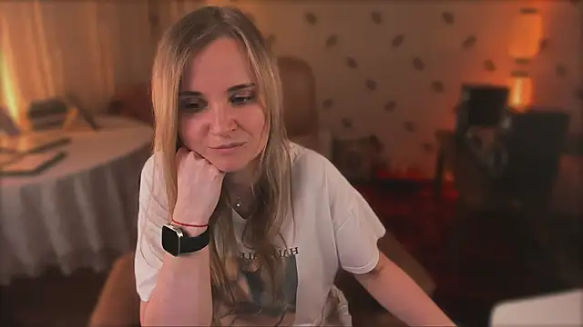 MiaSparkes Chat XXX in diretta
