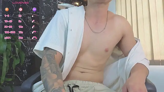 Show modela Alexander_ferre na web-kameri
