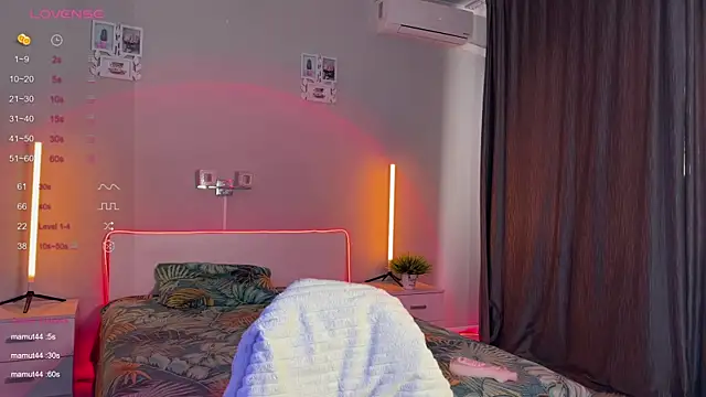 Katherine___Ross Live XXX-Chat