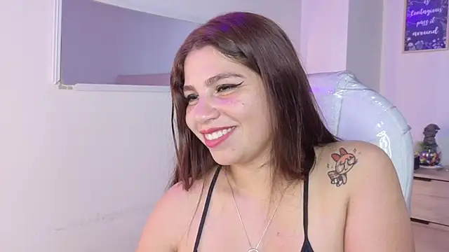Živý XXX chat bluee_hazell