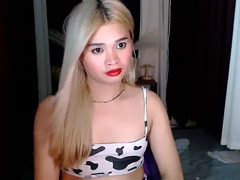 SweetyScarlet Adlı Modelin Canlı XXX Sohbeti