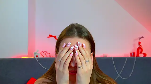AliceAtkins Adlı Modelin Canlı XXX Sohbeti