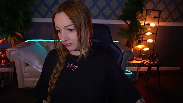 Chat XXX en directo de LizzaMoonn