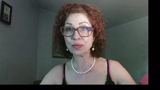 Kelly_Flurrn Live XXX chat