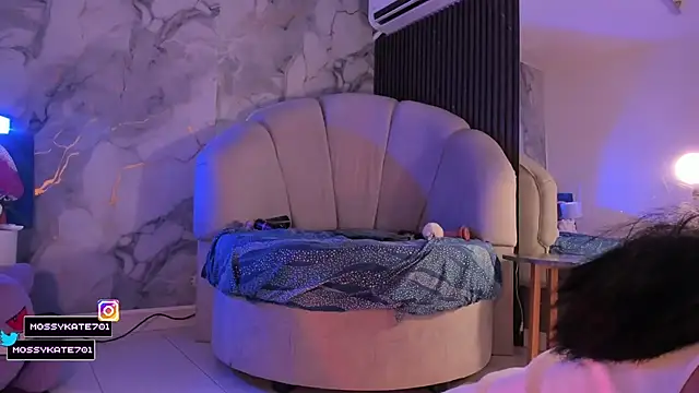 Katemoss70 Chat XXX in diretta