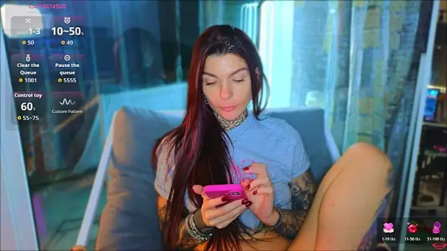 tattooedBabyy: онлайн-секс-чат