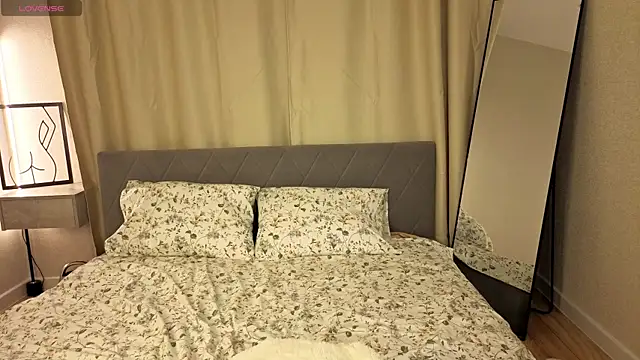 EvaHamilton's Live XXX Chat
