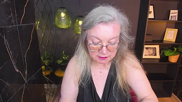 NataliMellow élő XXX-chatje