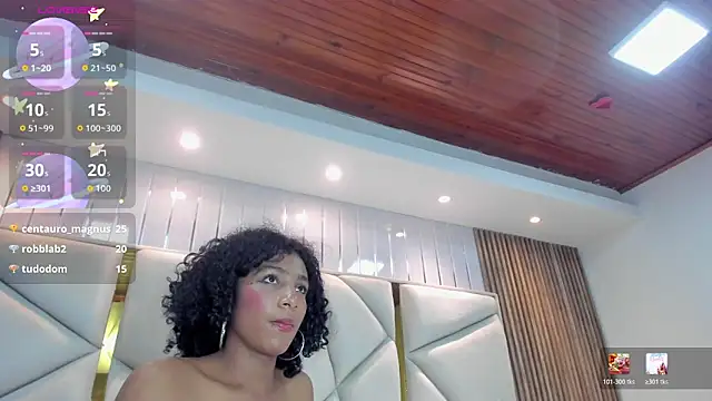 rebeca_brown_n Webbikameraesitys