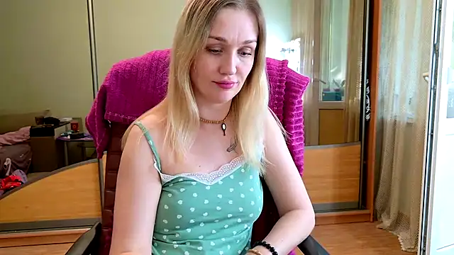 دردشة Sorceress_Evelina الجنسية المباشرة