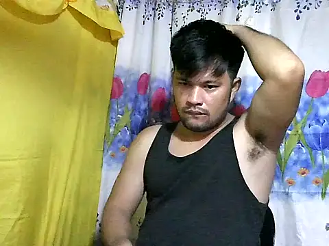HairyHottestpinoyHandsome Adlı Modelin Web Kamerası Şovu