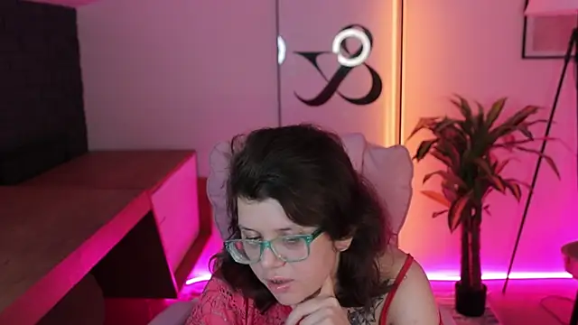 دردشة Ariell_Mini الجنسية المباشرة
