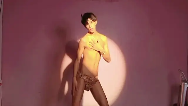 Chat XXX ao vivo de TNT-888