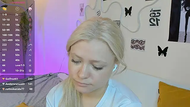 MidnightPoise's Live XXX Chat