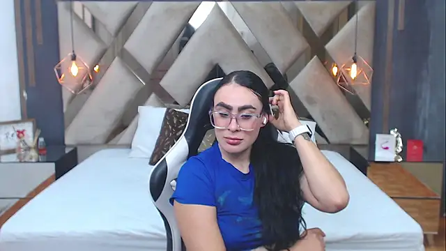 MartinaaFit লাইভ XXX চ্যাট