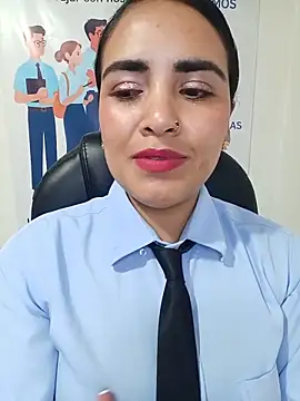 Chat XXX en directo de MAYE__13