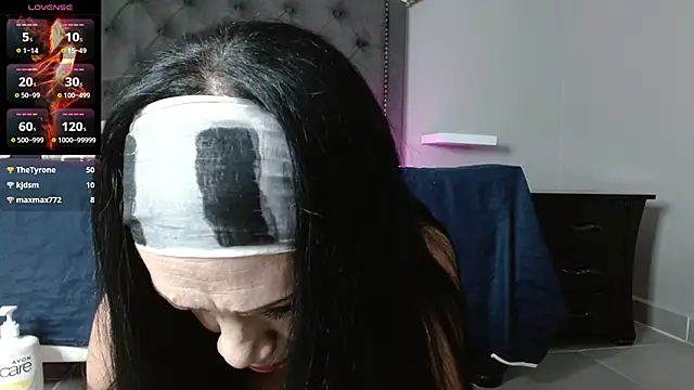 XXX chat uživo modela CharlotteLemke
