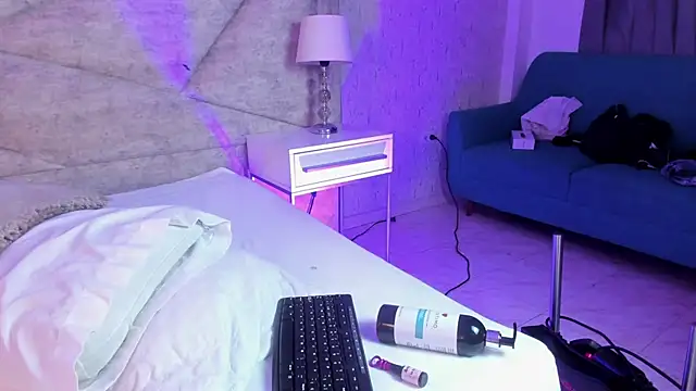 Sara_Rossi__: απευθείας συνομιλία ΧΧΧ