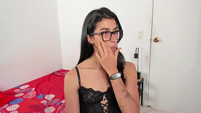 Czat XXX na żywo – Mazikeen__18