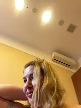 Passion-Blondy's Live XXX Chat