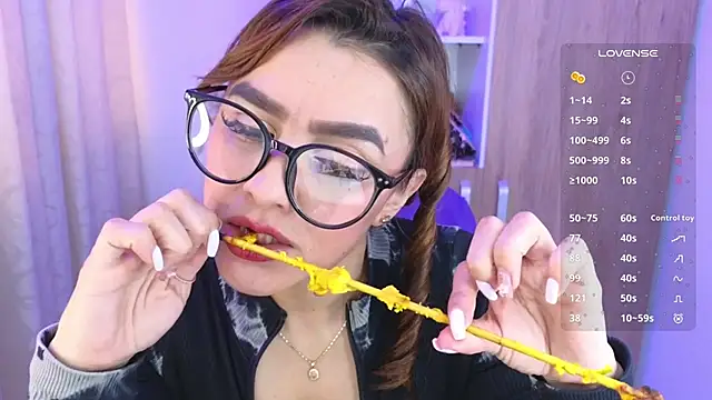 Lu_perez Chat XXX in diretta