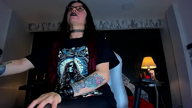 EvangelineJoness' Live XXX Chat