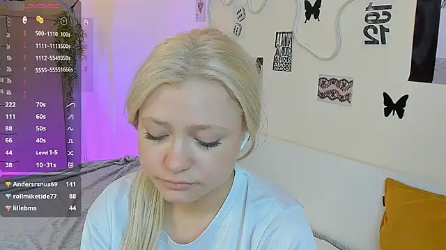 MidnightPoise's Webcam Show