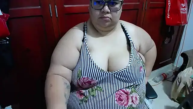 hotlesby4uxxx's Webcam Show