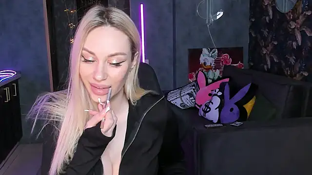 Živý XXX chat Blckmirrorr