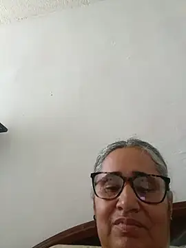 _candi Adlı Modelin Canlı XXX Sohbeti