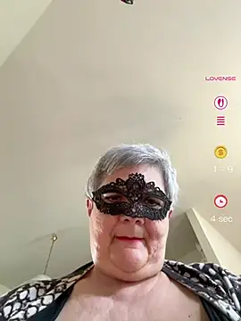 simona60 在線直播表演