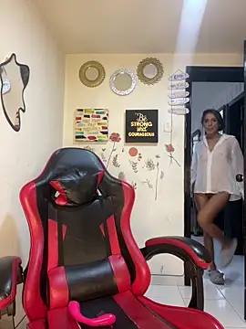 Liamiler01_'s Live XXX Chat